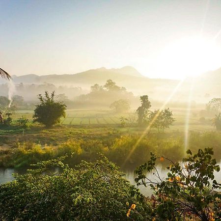 Up2U Guesthouse Pai Bagian luar foto