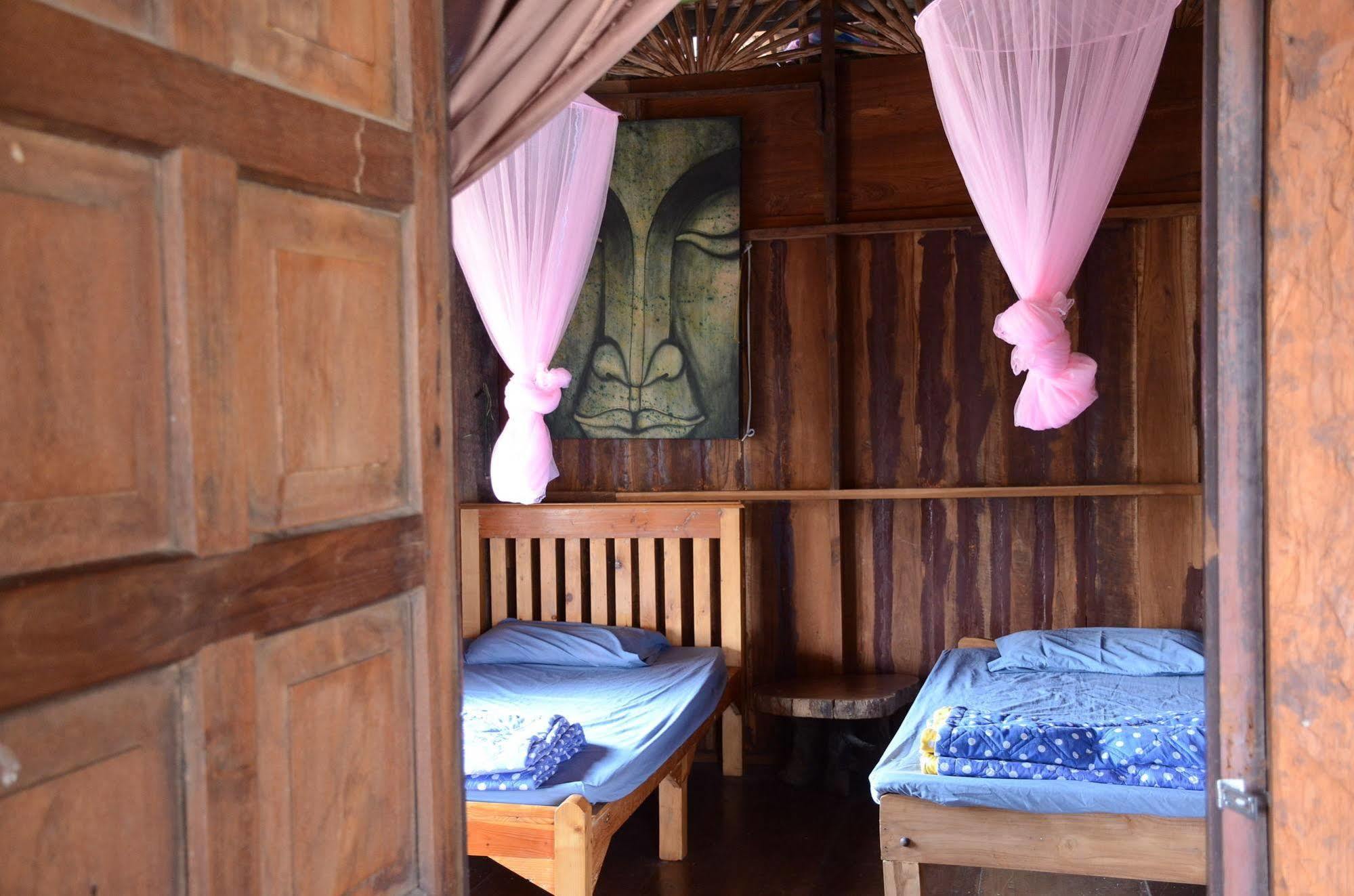 Up2U Guesthouse Pai Bagian luar foto
