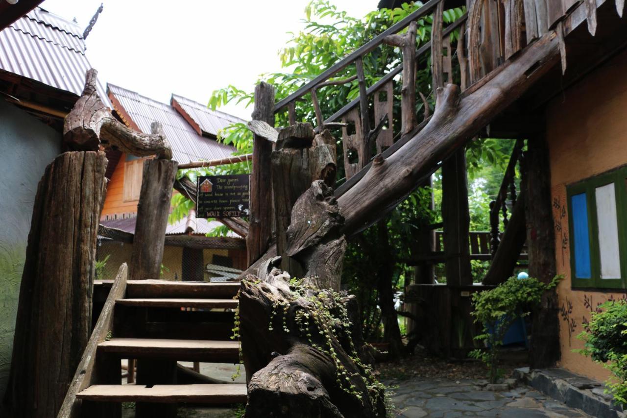 Up2U Guesthouse Pai Bagian luar foto